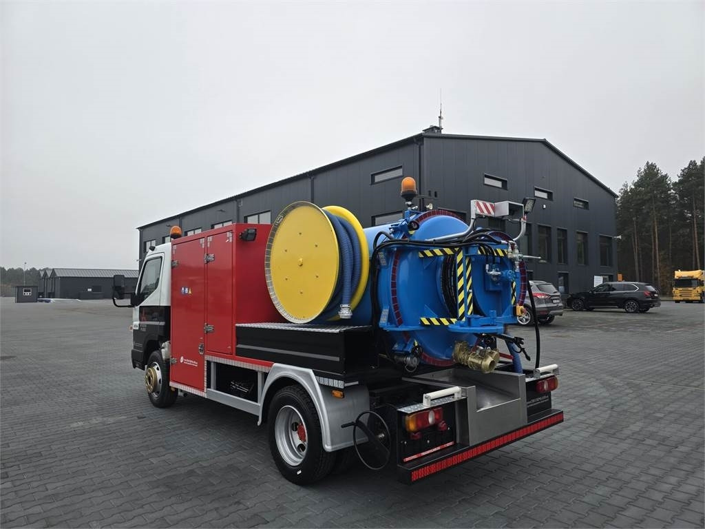 Mitsubishi RIONED COMBI WUKO FOR CLEANING SEWAGE  - Kommunaal-/ Erisõiduk: pilt 4 Mitsubishi RIONED COMBI WUKO FOR CLEANING SEWAGE  - Kommunaal-/ Erisõiduk: pilt 4