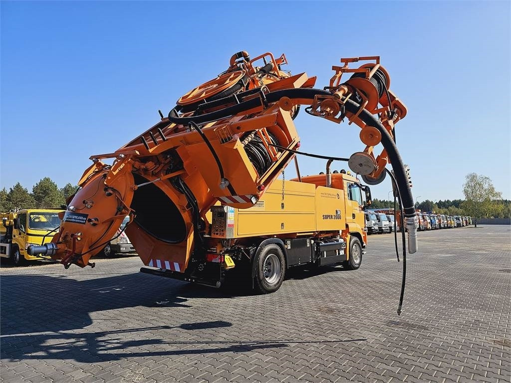 MAN SUPER 2000 4x2 WUKO RECYKLING for collecting liqui - Vaakumveok: pilt 1 MAN SUPER 2000 4x2 WUKO RECYKLING for collecting liqui - Vaakumveok: pilt 1