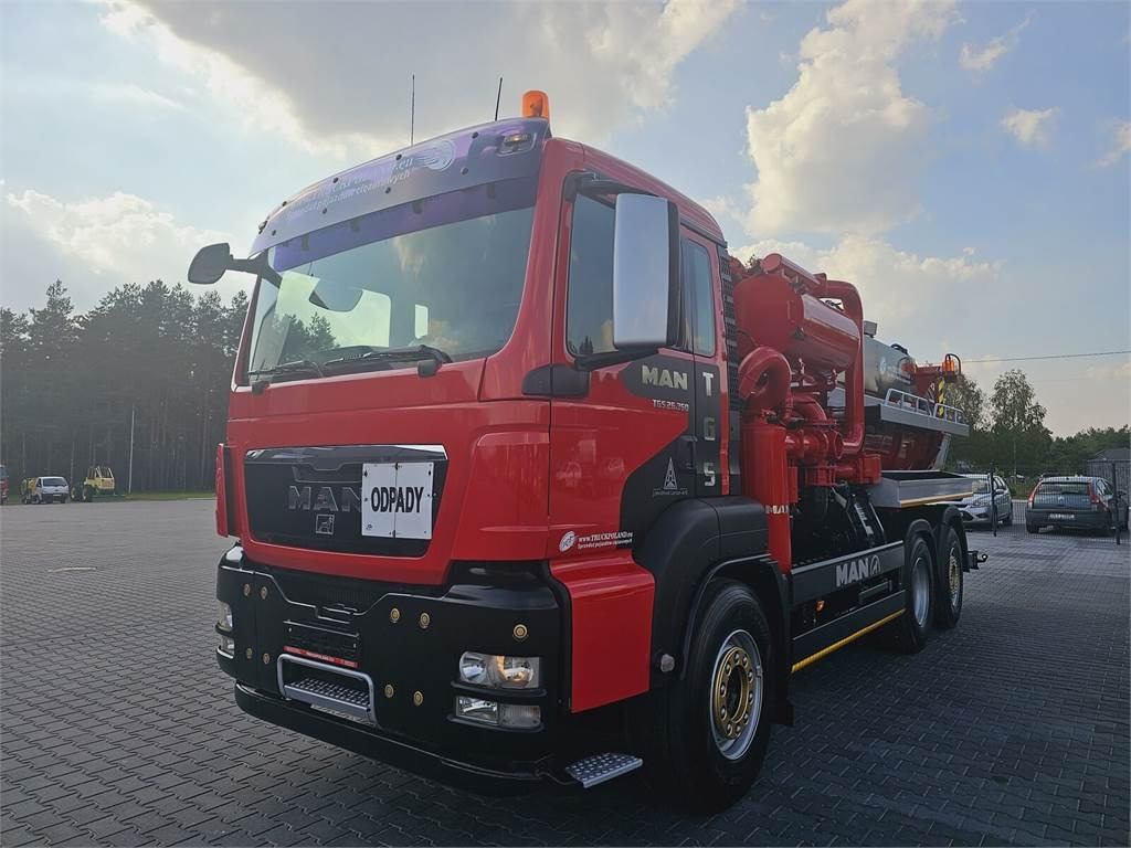 MAN WUKO LARSEN - Vaakumveok: pilt 3 MAN WUKO LARSEN - Vaakumveok: pilt 3