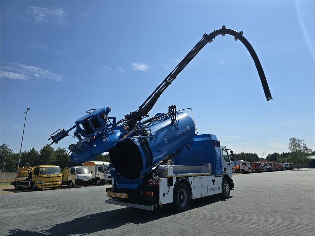 Renault 4x2 WUKO RIVARD for collecting liquid waste - Vaakumveok: pilt 1 Renault 4x2 WUKO RIVARD for collecting liquid waste - Vaakumveok: pilt 1