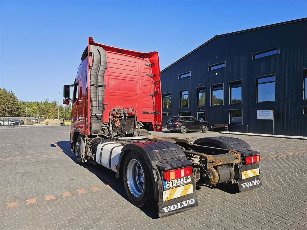Volvo FH13 XXL MANUAL 420 EURO 5 2011 r MEGA LOW DECK - Sadulveok: pilt 4 Volvo FH13 XXL MANUAL 420 EURO 5 2011 r MEGA LOW DECK - Sadulveok: pilt 4