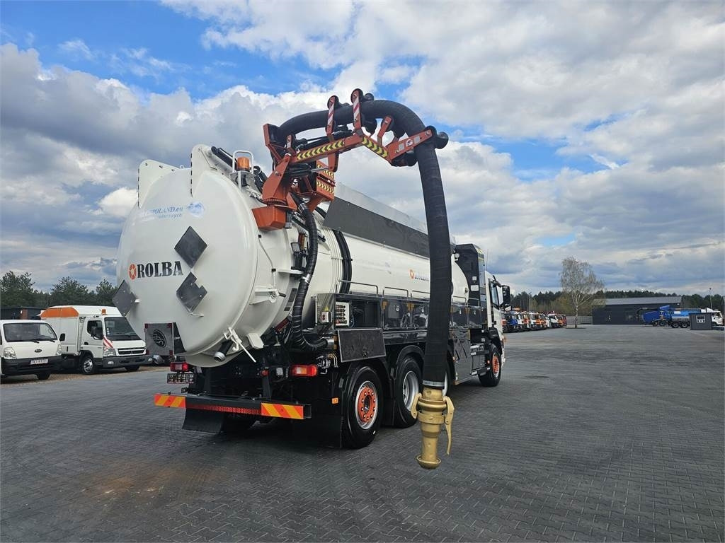 Volvo WUKO ADR ROLBA FOR CLEANING CHANNELS COMBI - Vaakumveok: pilt 2 Volvo WUKO ADR ROLBA FOR CLEANING CHANNELS COMBI - Vaakumveok: pilt 2