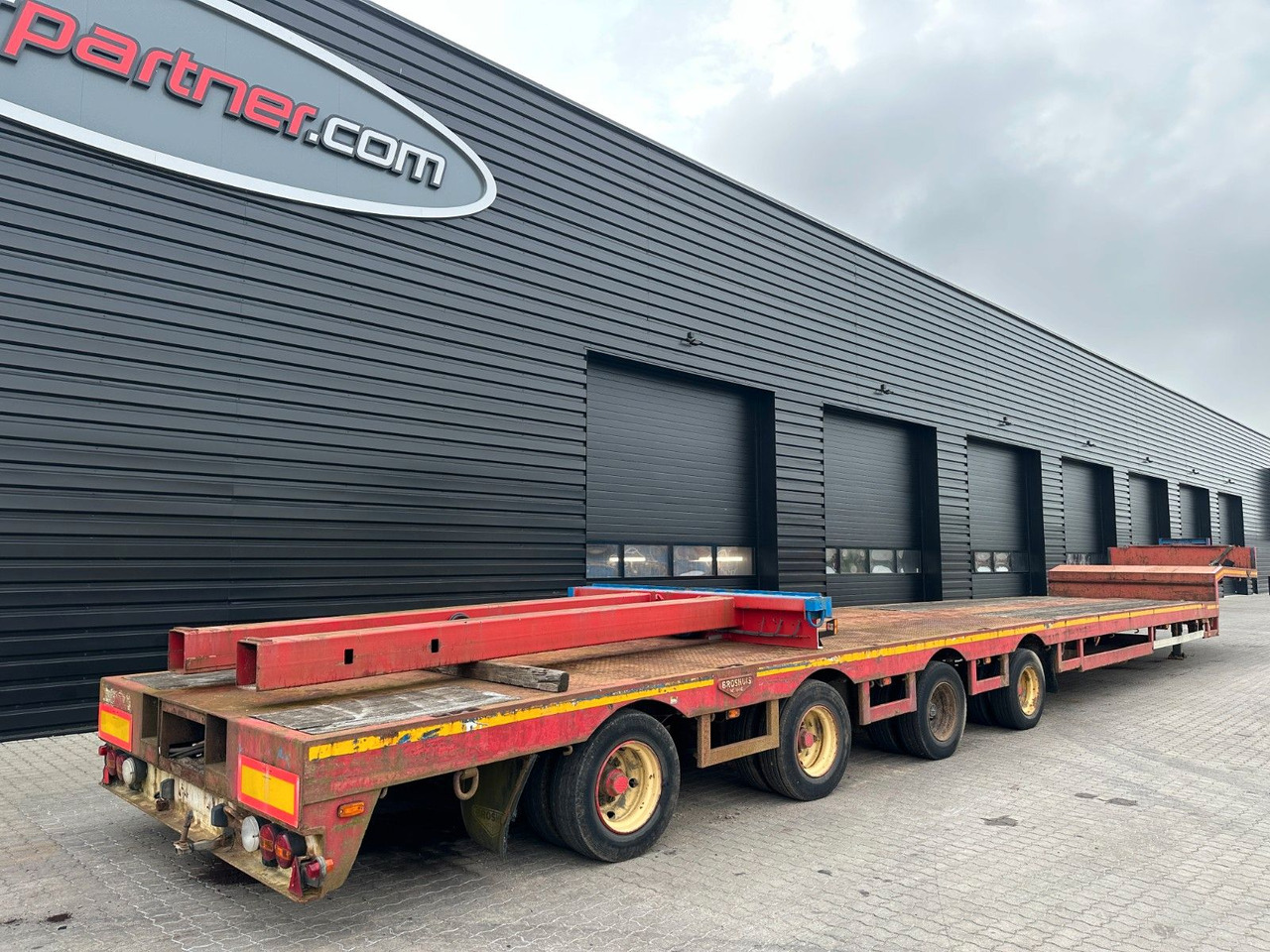Broshuis 4 achs tieflader / 2 x ausziehbar / 43.650 mm - Madal platvormpoolhaagis: pilt 2 Broshuis 4 achs tieflader / 2 x ausziehbar / 43.650 mm - Madal platvormpoolhaagis: pilt 2