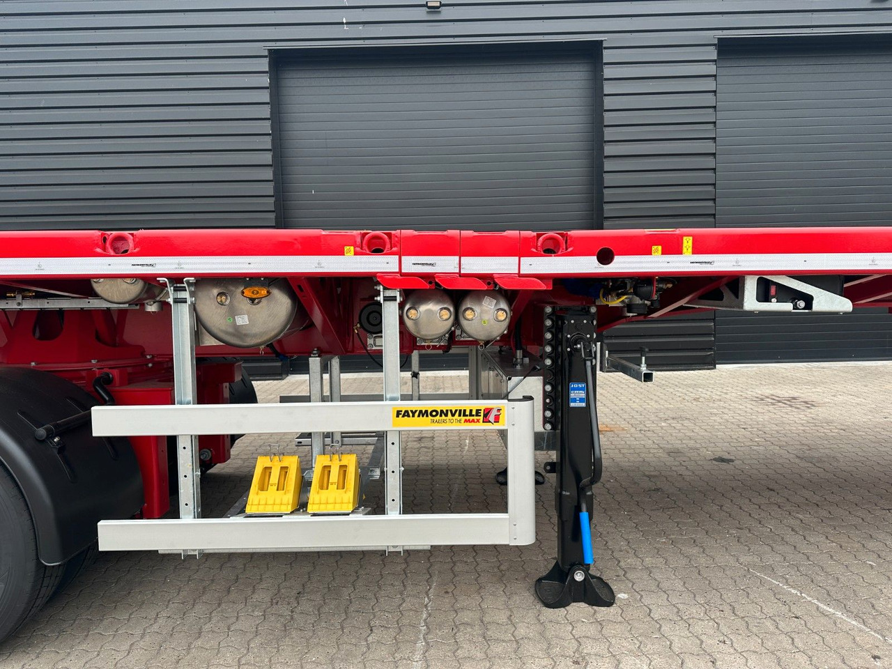 Faymonville 4 achs Telemax AAA / 36.000 mm - Madal platvormpoolhaagis: pilt 5 Faymonville 4 achs Telemax AAA / 36.000 mm - Madal platvormpoolhaagis: pilt 5