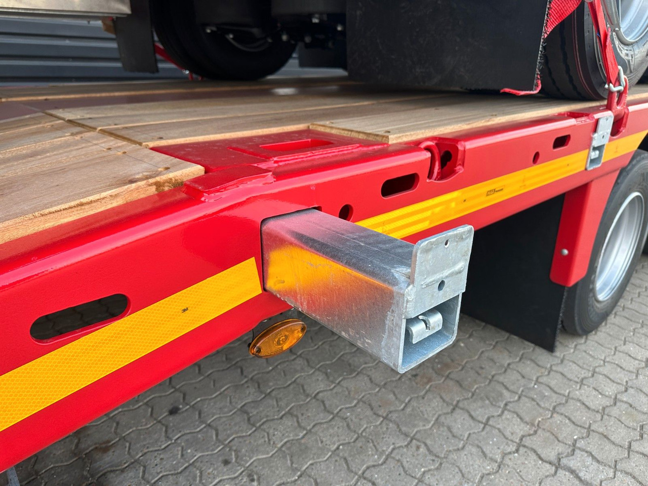 Faymonville Maxtrailer MAX 200 3 achs MEGA - Platvorm/ Madelpoolhaagis: pilt 4 Faymonville Maxtrailer MAX 200 3 achs MEGA - Platvorm/ Madelpoolhaagis: pilt 4