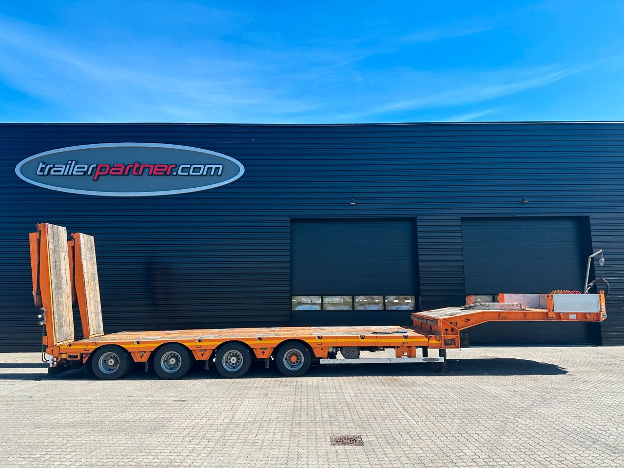 Faymonville Multimax 4 achs tieflader / Hydr. verbretiterung Faymonville Multimax 4 achs tieflader / Hydr. verbretiterung - Madal platvormpoolhaagis: pilt 1 Faymonville Multimax 4 achs tieflader / Hydr. verbretiterung Faymonville Multimax 4 achs tieflader / Hydr. verbretiterung - Madal platvormpoolhaagis: pilt 1