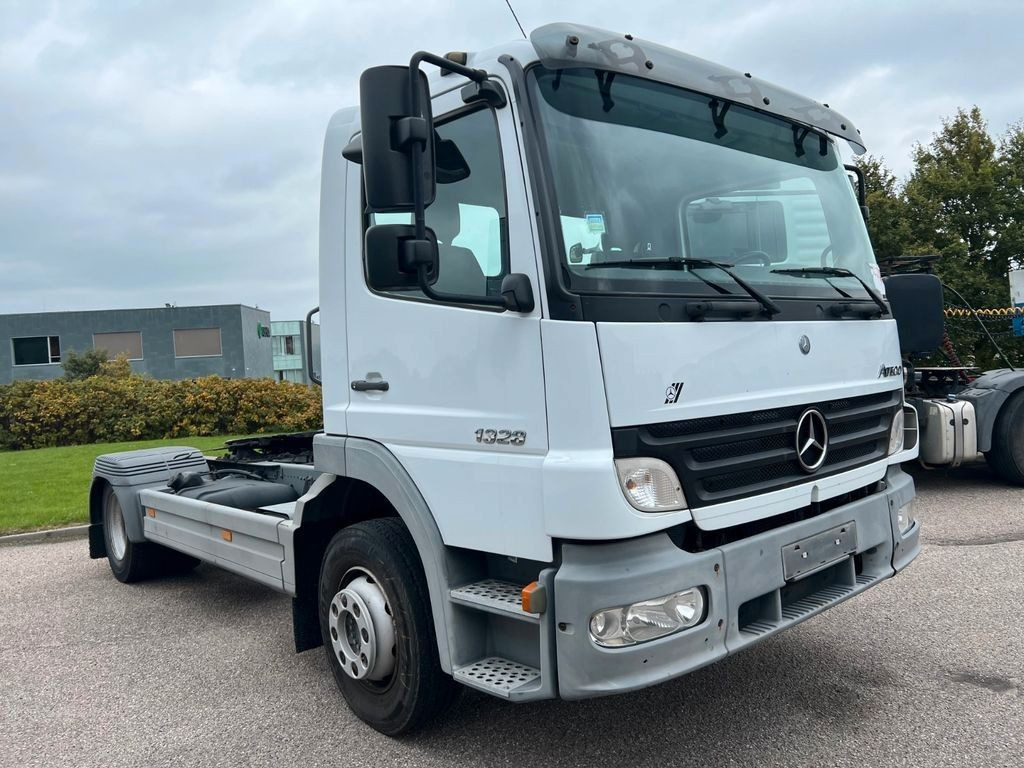 Mercedes-Benz Atego 1328 LS 4x2 + Diagnose Auflieger - Sadulveok: pilt 4 Mercedes-Benz Atego 1328 LS 4x2 + Diagnose Auflieger - Sadulveok: pilt 4