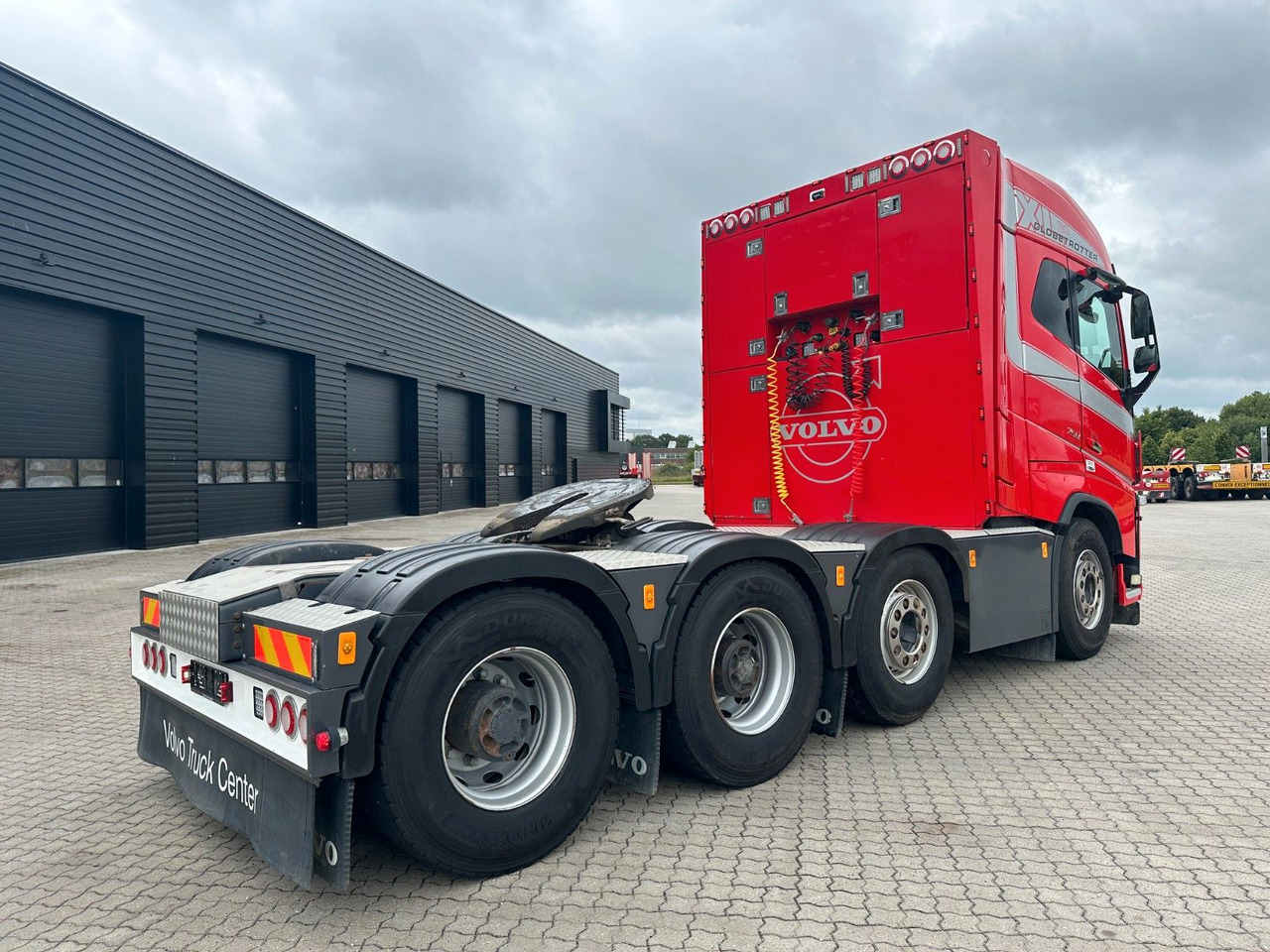 Volvo FH 16 750 8x4 / 250 T / Hydraulik - Sadulveok: pilt 3 Volvo FH 16 750 8x4 / 250 T / Hydraulik - Sadulveok: pilt 3
