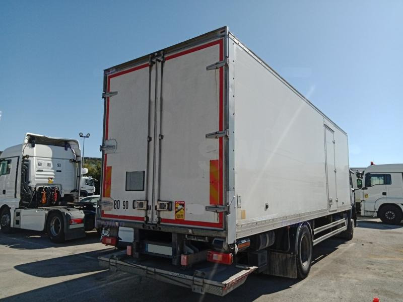 Renault D-Series 19 Wide 320 - Kasti veoauto: pilt 2 Renault D-Series 19 Wide 320 - Kasti veoauto: pilt 2