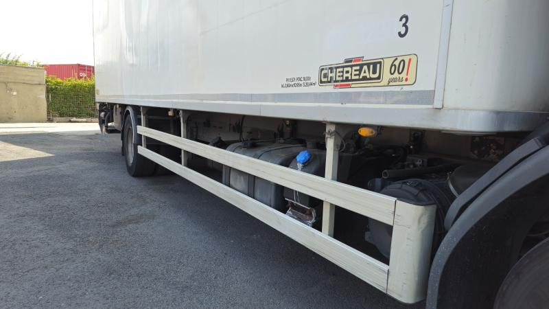 Renault Midlum 270 DXI - Külmutiga veoauto: pilt 2 Renault Midlum 270 DXI - Külmutiga veoauto: pilt 2