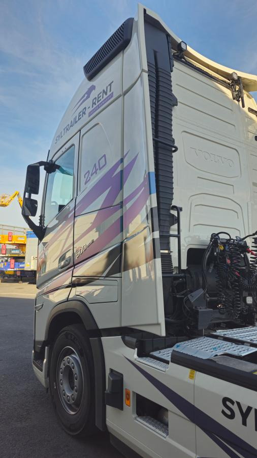 Volvo FH 500 AERO Globetrotter XXL (Location / Rent) - Sadulveok: pilt 4 Volvo FH 500 AERO Globetrotter XXL (Location / Rent) - Sadulveok: pilt 4