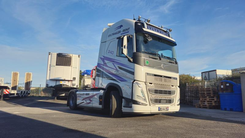 Volvo FH 500 AERO Globetrotter XXL (Location / Rent) - Sadulveok: pilt 1 Volvo FH 500 AERO Globetrotter XXL (Location / Rent) - Sadulveok: pilt 1