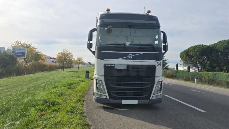 Volvo FH 500 - Sadulveok: pilt 2 Volvo FH 500 - Sadulveok: pilt 2