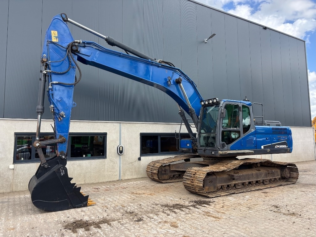 Doosan DX 255 LC-5 - DX 255 - DX 225 - Lintekskavaator: pilt 1 Doosan DX 255 LC-5 - DX 255 - DX 225 - Lintekskavaator: pilt 1