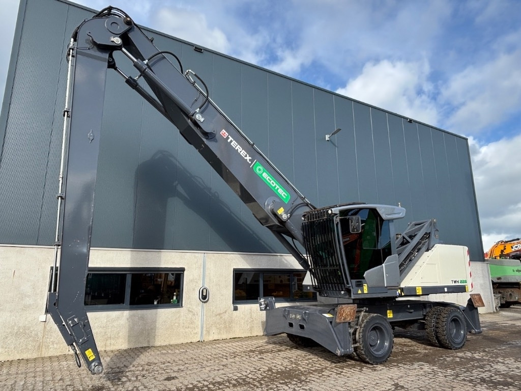 Fuchs MHL 340 F - MHL340 Terex Ecotec TWH228 - Jäätme-/ Tööstuslik käitleja: pilt 4 Fuchs MHL 340 F - MHL340 Terex Ecotec TWH228 - Jäätme-/ Tööstuslik käitleja: pilt 4