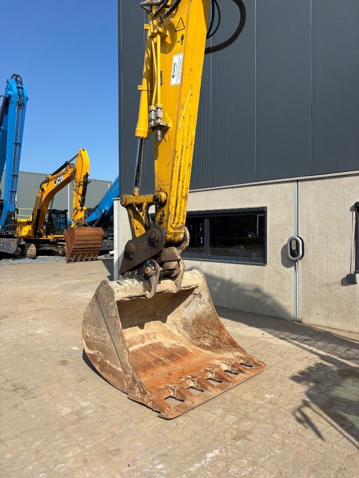 Komatsu HB 215LC-3 HB 215 - PC 210 - PC210LC-11 - Lintekskavaator: pilt 4 Komatsu HB 215LC-3 HB 215 - PC 210 - PC210LC-11 - Lintekskavaator: pilt 4