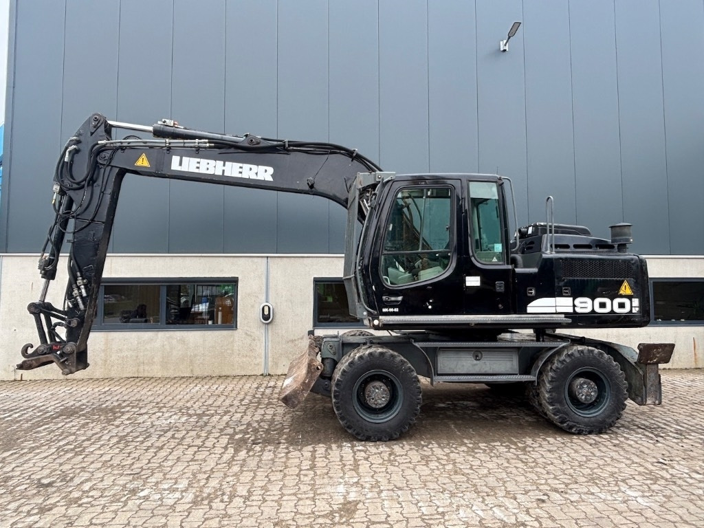 Liebherr A 900 C - A900 - A 904 C - Ratastel ekskavaator: pilt 2 Liebherr A 900 C - A900 - A 904 C - Ratastel ekskavaator: pilt 2