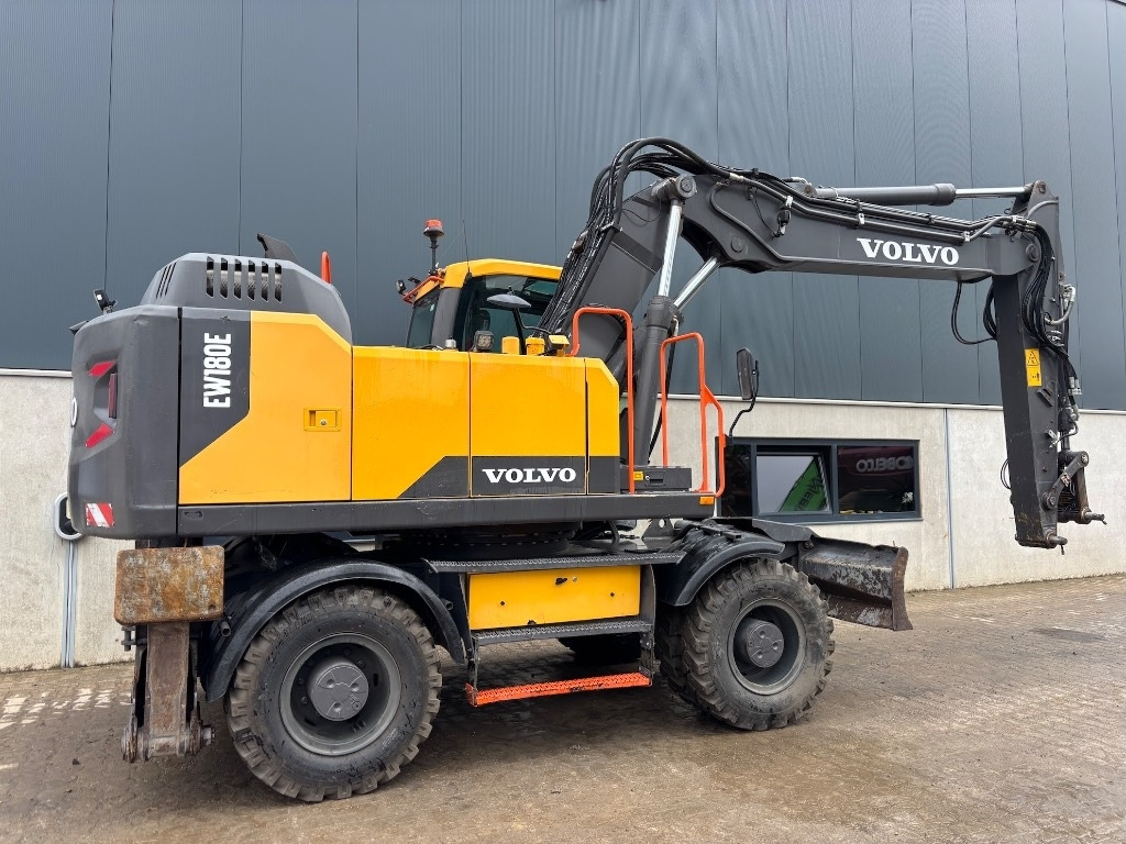 Volvo EW 180 E - EW 200 E - Ratastel ekskavaator: pilt 5 Volvo EW 180 E - EW 200 E - Ratastel ekskavaator: pilt 5