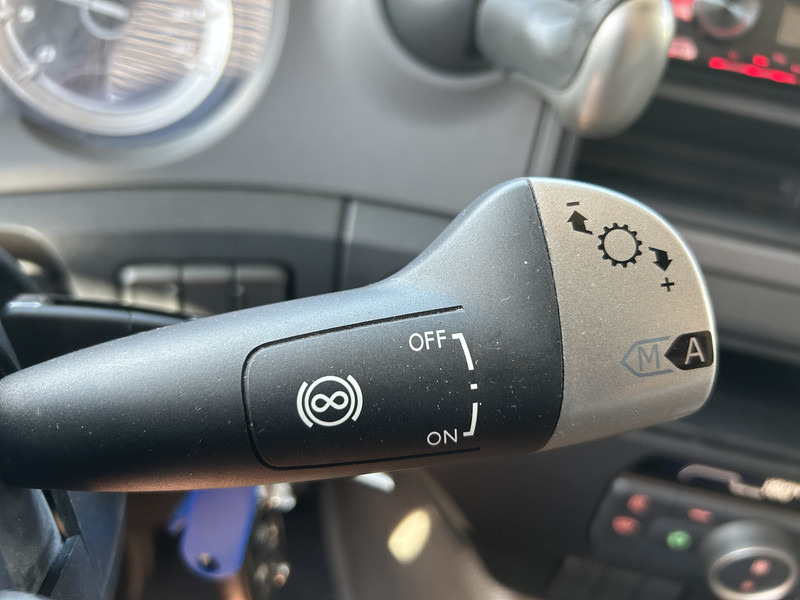 DAF CF 260 FA / Carrier Koeler - 30 gr / Chereau Frigobox / Laadklep 2000 kg - Külmutiga veoauto: pilt 5 DAF CF 260 FA / Carrier Koeler - 30 gr / Chereau Frigobox / Laadklep 2000 kg - Külmutiga veoauto: pilt 5