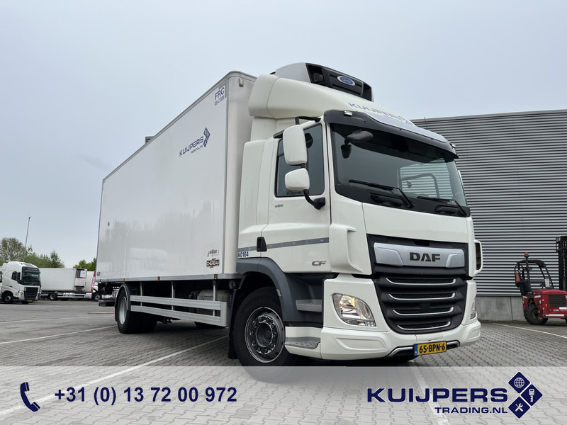 DAF CF 260 FA / Carrier Koeler - 30 gr / Chereau Frigobox / Laadklep 2000 kg - Külmutiga veoauto: pilt 1 DAF CF 260 FA / Carrier Koeler - 30 gr / Chereau Frigobox / Laadklep 2000 kg - Külmutiga veoauto: pilt 1