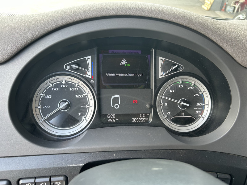 DAF CF 260 FA / Carrier Koeler - 30 gr / Chereau Frigobox / Laadklep 2000 kg - Külmutiga veoauto: pilt 4 DAF CF 260 FA / Carrier Koeler - 30 gr / Chereau Frigobox / Laadklep 2000 kg - Külmutiga veoauto: pilt 4