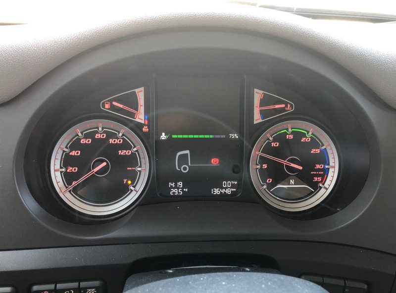 DAF CF 260 FA / Carrier Koeler / Chereau Frigo Box / Laadklep / APK TUV 09-25 - Külmutiga veoauto: pilt 4 DAF CF 260 FA / Carrier Koeler / Chereau Frigo Box / Laadklep / APK TUV 09-25 - Külmutiga veoauto: pilt 4