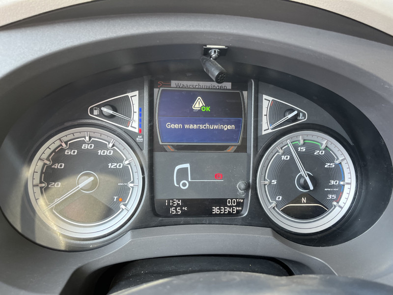 DAF LF 210 FA / 12 Ton / 353 dkm / Koffer / LBW 1500 kg / NL LKW - Kasti veoauto: pilt 4 DAF LF 210 FA / 12 Ton / 353 dkm / Koffer / LBW 1500 kg / NL LKW - Kasti veoauto: pilt 4