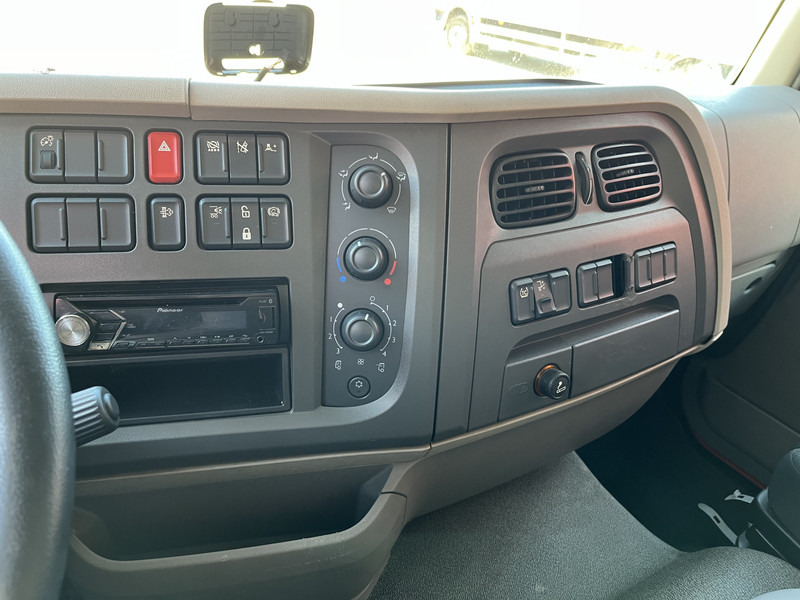 DAF LF 210 FA / 12 Ton / 419 dkm / Koffer / LBW 1500 kg / NL LKW - Kasti veoauto: pilt 5 DAF LF 210 FA / 12 Ton / 419 dkm / Koffer / LBW 1500 kg / NL LKW - Kasti veoauto: pilt 5