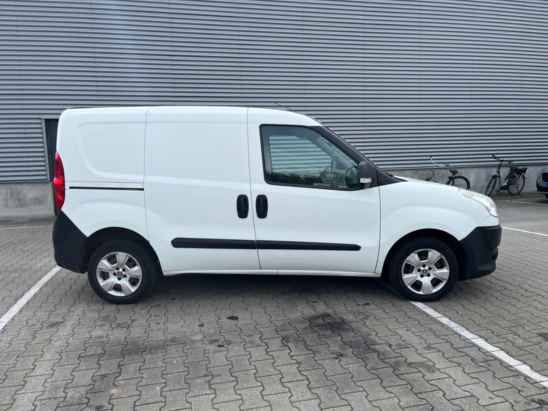 Fiat Dobló Cargo 1.3 MultiJet / NL Van - Väike kaubik: pilt 2 Fiat Dobló Cargo 1.3 MultiJet / NL Van - Väike kaubik: pilt 2