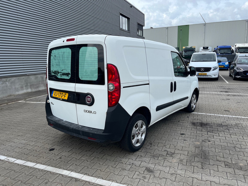 Fiat Dobló Cargo 1.3 MultiJet / NL Van - Väike kaubik: pilt 4 Fiat Dobló Cargo 1.3 MultiJet / NL Van - Väike kaubik: pilt 4