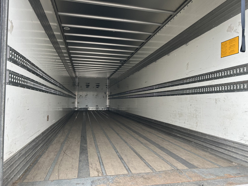 Fruehauf FSR MD4 / Box / Loadlift 2000 kg / Lift axle / APK TUV 12-25 - Furgoonpoolhaagis: pilt 3 Fruehauf FSR MD4 / Box / Loadlift 2000 kg / Lift axle / APK TUV 12-25 - Furgoonpoolhaagis: pilt 3