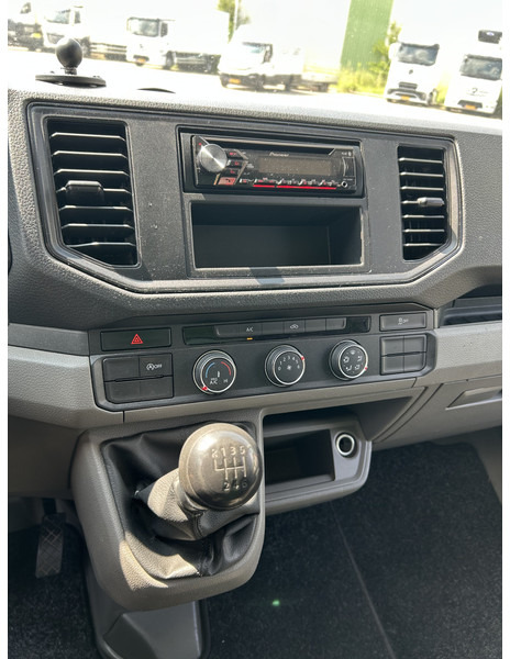 Tarbesõiduk furgoon MAN TGE 3.180 2.0 Euro 6 / Box / 420 dkm / Loadlift / Cruise / NL Van: pilt 6