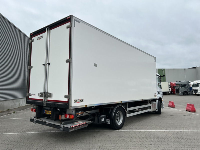 Mercedes-Benz Actros 2124 / Carrier Koeler -30 gr / Cheraeu / Laadklep / APK 01-26 - Külmutiga veoauto: pilt 2 Mercedes-Benz Actros 2124 / Carrier Koeler -30 gr / Cheraeu / Laadklep / APK 01-26 - Külmutiga veoauto: pilt 2