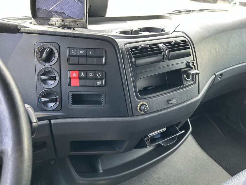 Mercedes-Benz Atego 818 / 8 Ton / 676 dkm / Box / Laadklep / APK TUV 03-26 - Kasti veoauto: pilt 5 Mercedes-Benz Atego 818 / 8 Ton / 676 dkm / Box / Laadklep / APK TUV 03-26 - Kasti veoauto: pilt 5