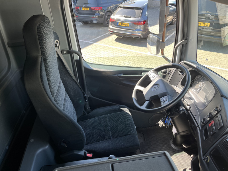 Mercedes-Benz Atego 818 / 8 Ton / 719 dkm / Box / Loadlift / APK TUV 07-25 - Kasti veoauto: pilt 3 Mercedes-Benz Atego 818 / 8 Ton / 719 dkm / Box / Loadlift / APK TUV 07-25 - Kasti veoauto: pilt 3