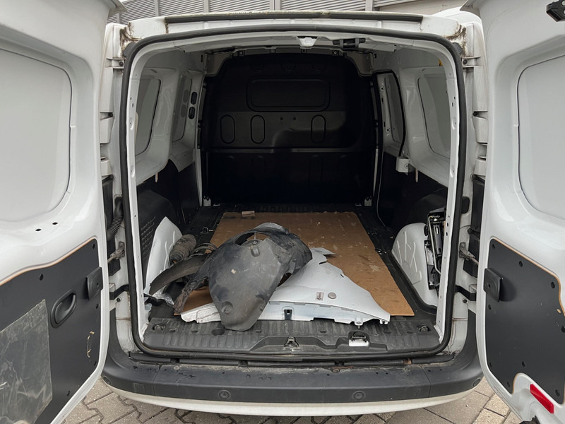 Väike kaubik Mercedes-Benz Citan 109 CDI / Extra Lang / UNFALL / DAMAGE: pilt 12