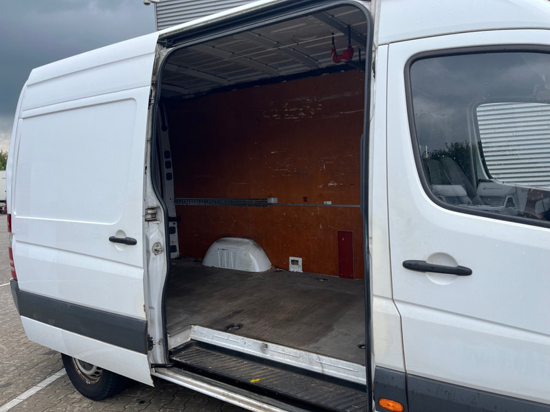 Mercedes-Benz Sprinter 316 / CNG / 1.8 NGT GAS Powered / 146 dkm L3 H2 / NL Van - Kaubik: pilt 3 Mercedes-Benz Sprinter 316 / CNG / 1.8 NGT GAS Powered / 146 dkm L3 H2 / NL Van - Kaubik: pilt 3