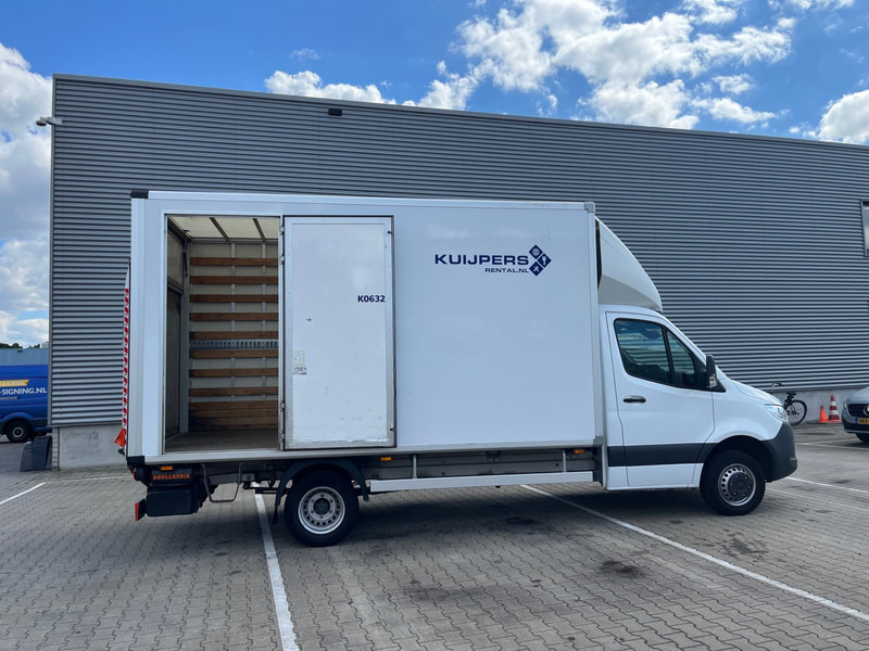 Mercedes-Benz Sprinter 515 1.9 CDI / Box 4.4 mtr / Laadklep / Zijdeur - Tarbesõiduk furgoon: pilt 3 Mercedes-Benz Sprinter 515 1.9 CDI / Box 4.4 mtr / Laadklep / Zijdeur - Tarbesõiduk furgoon: pilt 3