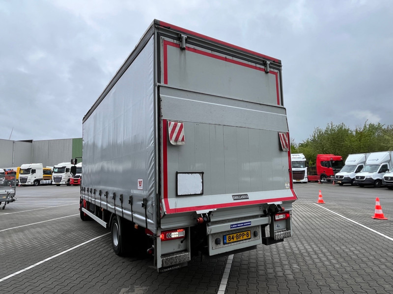 Renault D 210 Euro 6 / 12 Ton / 282 dkm / Schuifzeil / Laadklep / APK TUV 07-25 - Tent veoauto: pilt 2 Renault D 210 Euro 6 / 12 Ton / 282 dkm / Schuifzeil / Laadklep / APK TUV 07-25 - Tent veoauto: pilt 2