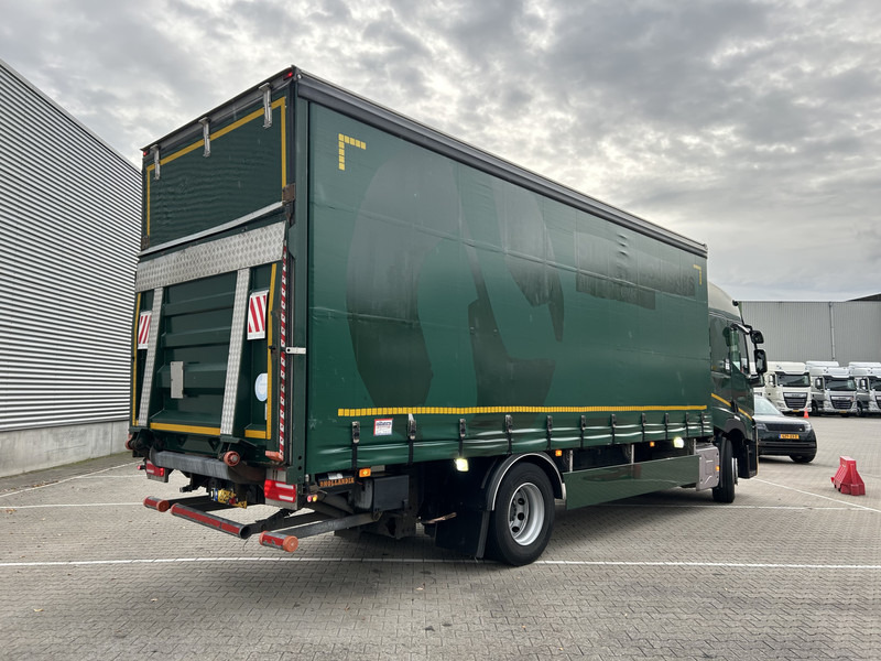 Renault T 380 Comfort / 820 dkm / Curtainside / Loadlift / APK TUV 02-26 - Tent veoauto: pilt 2 Renault T 380 Comfort / 820 dkm / Curtainside / Loadlift / APK TUV 02-26 - Tent veoauto: pilt 2