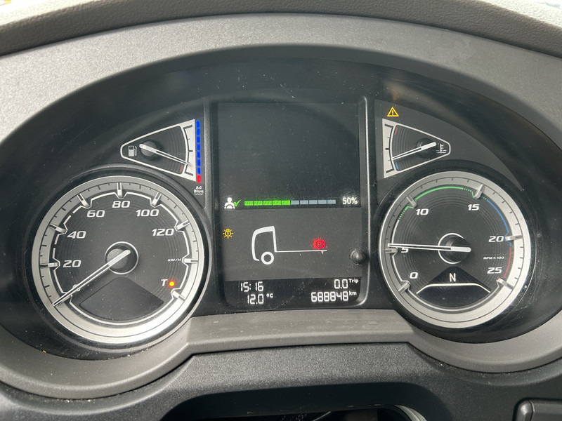 DAF XF 450 FT Space Cab / 688 dkm / MX Brake / APK TUV 05-26 - Sadulveok: pilt 4 DAF XF 450 FT Space Cab / 688 dkm / MX Brake / APK TUV 05-26 - Sadulveok: pilt 4