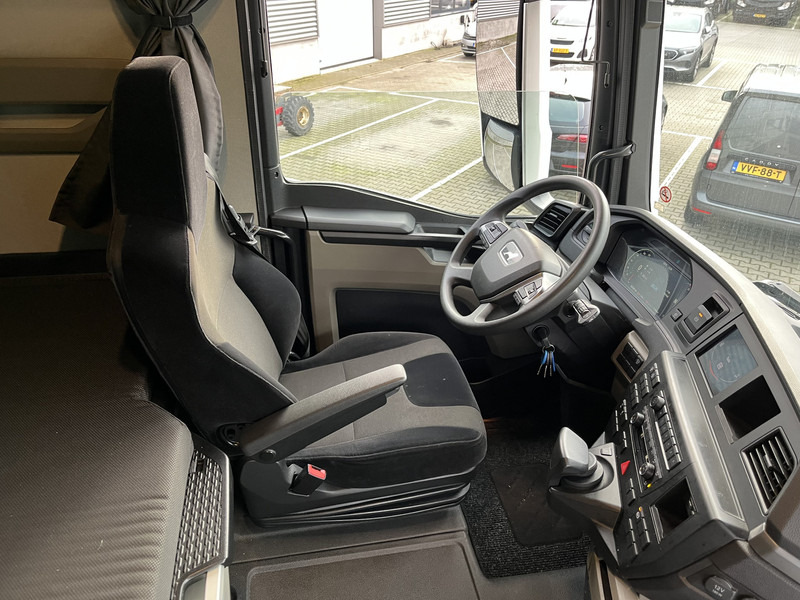 MAN TGX 18.470 GX / ZF Retarder / Full LED / 2 Tanks / APK TUV 01-26 - Sadulveok: pilt 3 MAN TGX 18.470 GX / ZF Retarder / Full LED / 2 Tanks / APK TUV 01-26 - Sadulveok: pilt 3