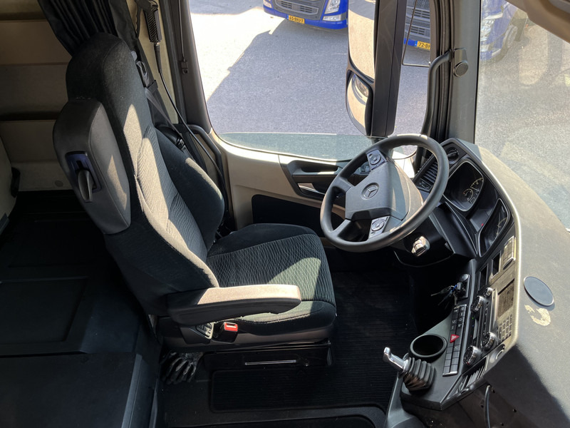 Mercedes-Benz Actros 1842 StreamSpace / 903 dkm / 2 Tanks / NL Truck - Sadulveok: pilt 3 Mercedes-Benz Actros 1842 StreamSpace / 903 dkm / 2 Tanks / NL Truck - Sadulveok: pilt 3