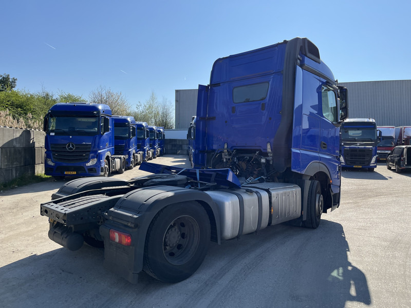 Mercedes-Benz Actros 1842 Streamspace / 945 dkm / 2 Tanks / NL Truck - Sadulveok: pilt 2 Mercedes-Benz Actros 1842 Streamspace / 945 dkm / 2 Tanks / NL Truck - Sadulveok: pilt 2