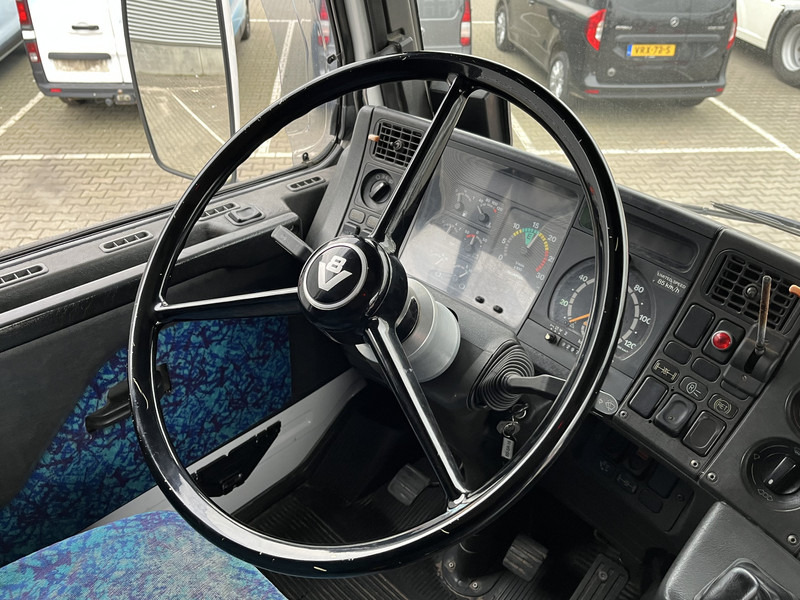 Scania R 143H V8 500 Streamline / V8 Sound / Retarder / Old Skool Classic - Sadulveok: pilt 4 Scania R 143H V8 500 Streamline / V8 Sound / Retarder / Old Skool Classic - Sadulveok: pilt 4