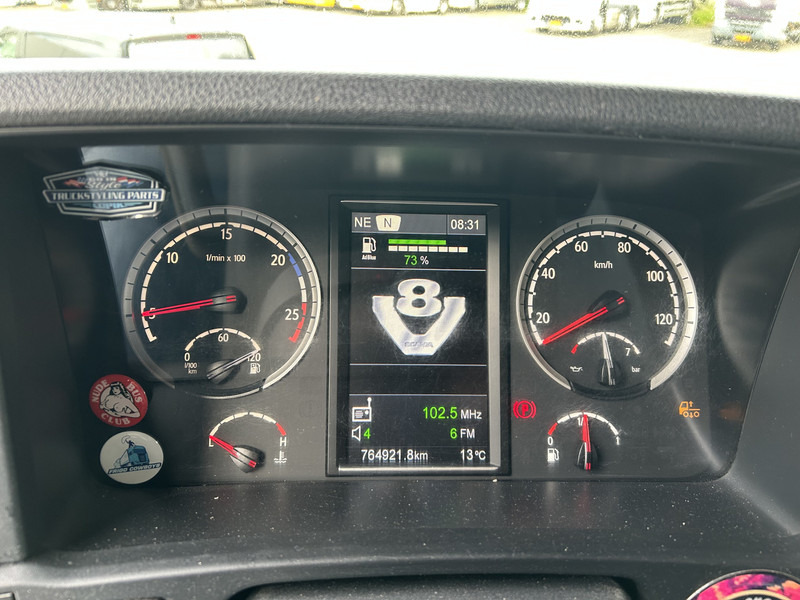 Scania R520 V8 / Showtruck / Buffl Special Interior / Vol Lucht / Retarder - Sadulveok: pilt 4 Scania R520 V8 / Showtruck / Buffl Special Interior / Vol Lucht / Retarder - Sadulveok: pilt 4