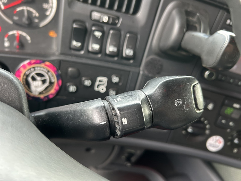 Scania R520 V8 / Showtruck / Buffl Special Interior / Vol Lucht / Retarder - Sadulveok: pilt 5 Scania R520 V8 / Showtruck / Buffl Special Interior / Vol Lucht / Retarder - Sadulveok: pilt 5