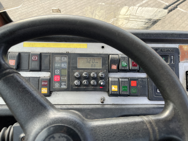 Terberg YT 182 / Terminal Tractor / Airco / Cummins - Sadulveok: pilt 4 Terberg YT 182 / Terminal Tractor / Airco / Cummins - Sadulveok: pilt 4