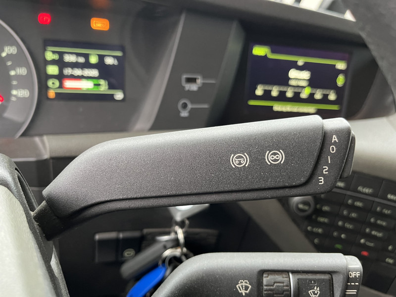 Volvo FH 420 Globetrotter / Dynamic Steering / New Tacho V2 / VEB+ / APK TUV 10-25 - Sadulveok: pilt 5 Volvo FH 420 Globetrotter / Dynamic Steering / New Tacho V2 / VEB+ / APK TUV 10-25 - Sadulveok: pilt 5