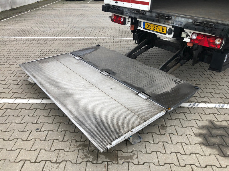 Schmitz Cargobull SCB S3B / Box Trailer / Loadlift 2000 kg / APK TUV 12-25 - Furgoonpoolhaagis: pilt 5 Schmitz Cargobull SCB S3B / Box Trailer / Loadlift 2000 kg / APK TUV 12-25 - Furgoonpoolhaagis: pilt 5